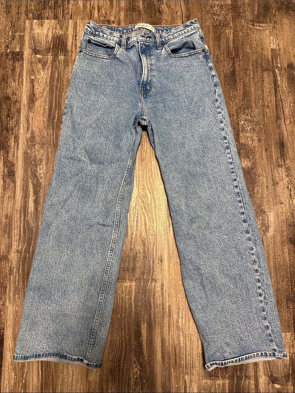 Abercrombie the 90s relaxed Jean high rise